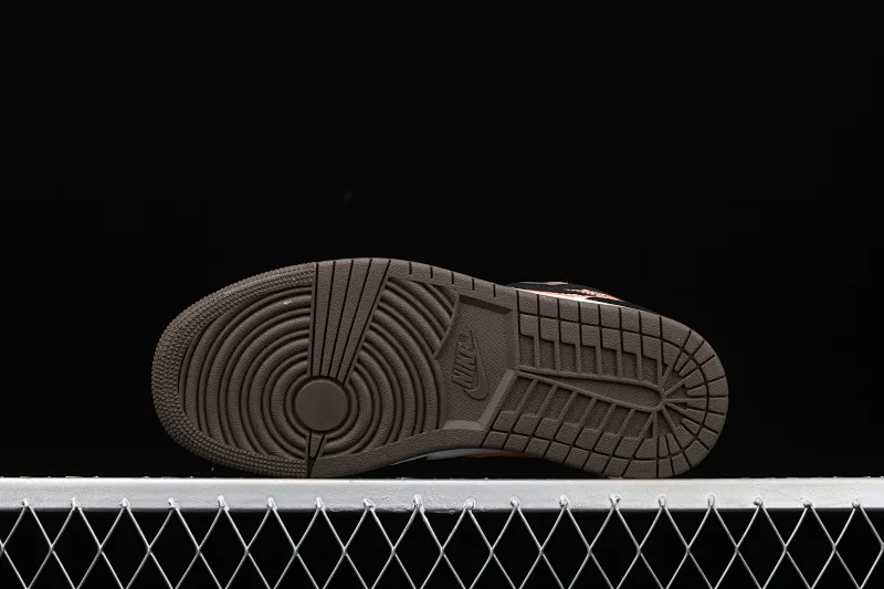 All categories Air Jordan Jordan series basketball shoes Air Jordan 1 Mid G version pure original Air Jordan 1 Mid AJ1 Joe 1 black pink peach Goddess Day mid-top basketball shoes DH0210-100